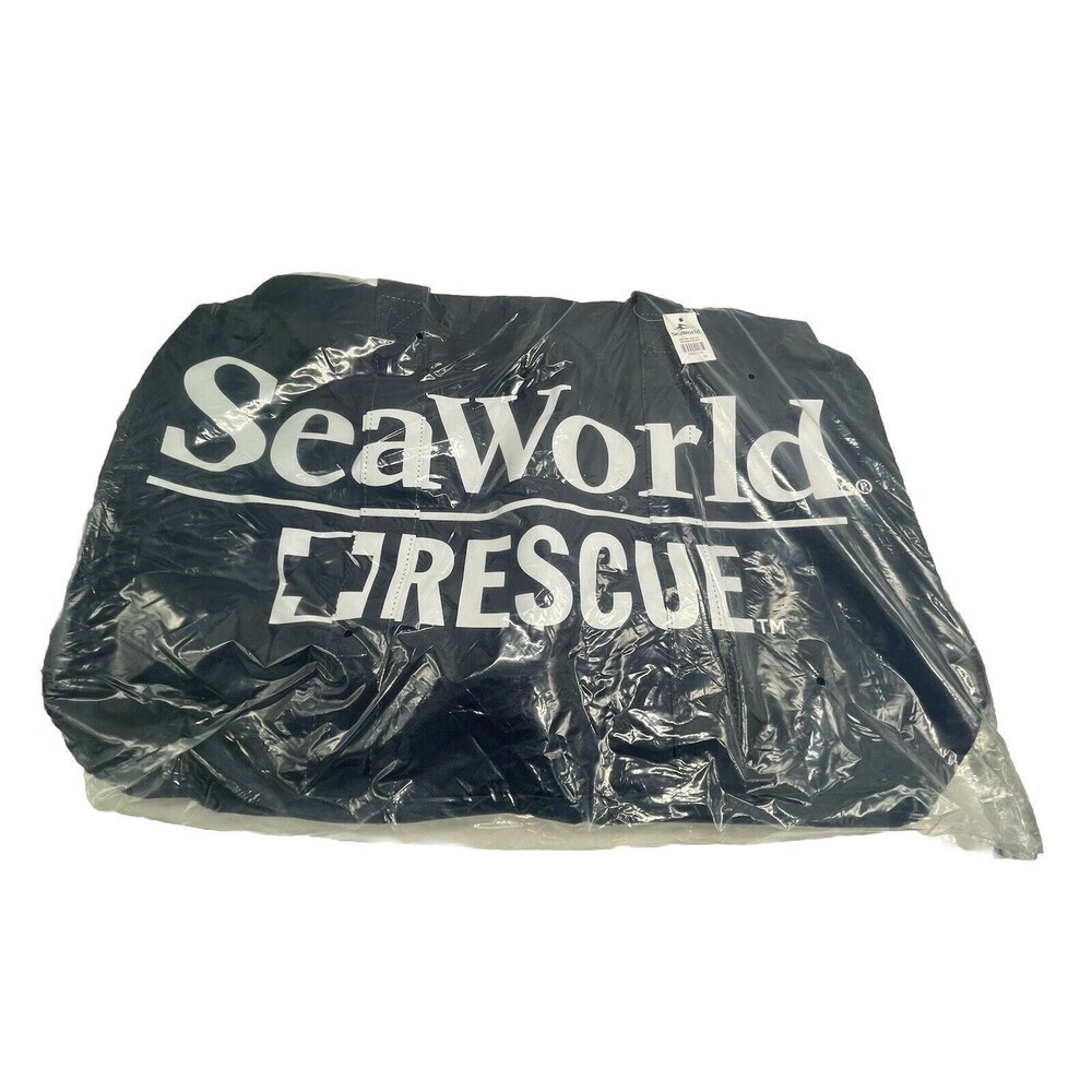 2024 SeaWorld Rescue Duffel Bag -NEW WITH TAGS - Orlando FL RARE